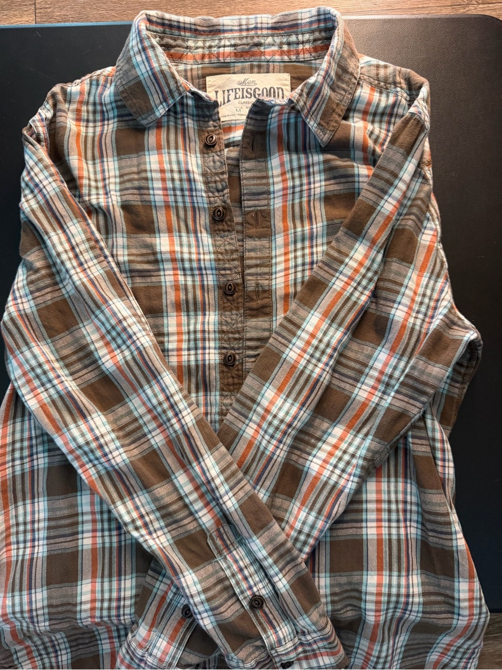 Life Is Good Men’s Brown Plaid Button-Up Shirt